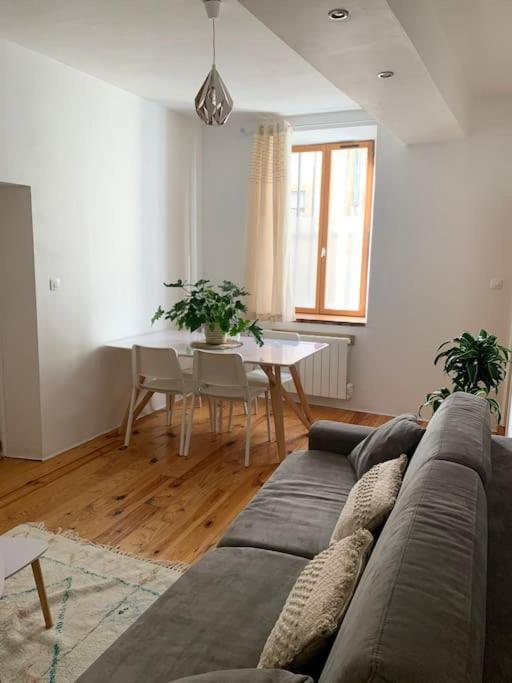 Le Petit Cocon Nimois Apartment Nimes Bagian luar foto